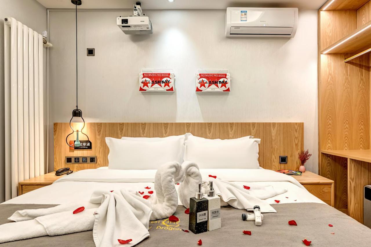 Happy Dragon City Culture Hotel -In The City Center With Ticket Service&Food Recommendation,Near Tian'Anmen Forbidden City,Wangfujing Walking Street,Easy To Get Any Tour Sights In Pequim Exterior foto